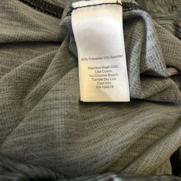 Vineyard Vines 🐳 Medium Performance Leggings-Tights-Fitted-Black&White Stripe - Picture 10 of 12